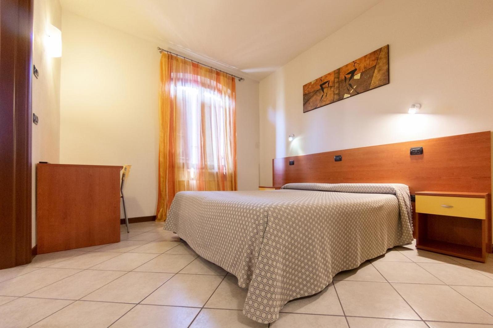 Hotel La Vecchia Tramvia à Castiglione Delle Stiviere Extérieur photo